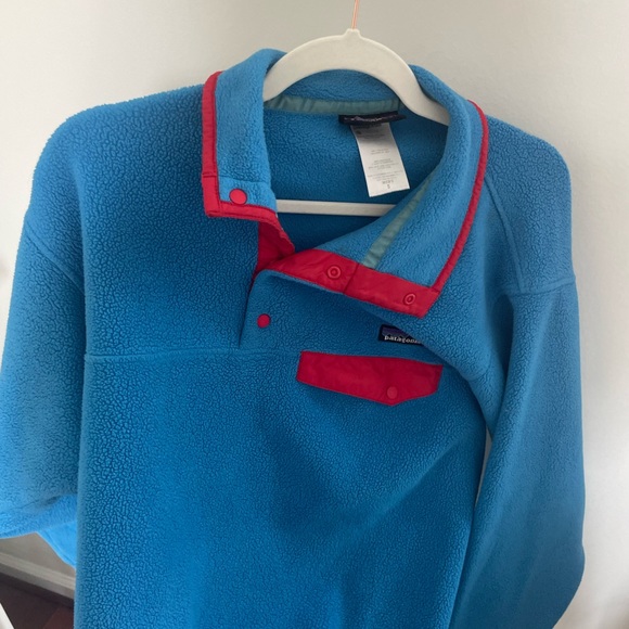 Blue snap Patagonia pullover - Picture 2 of 3